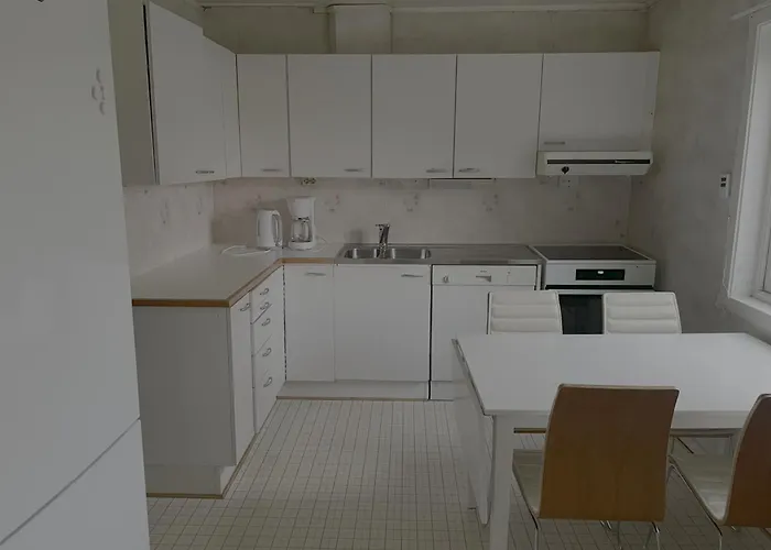 Med 3 Soverom Sentralt I * Тромсё